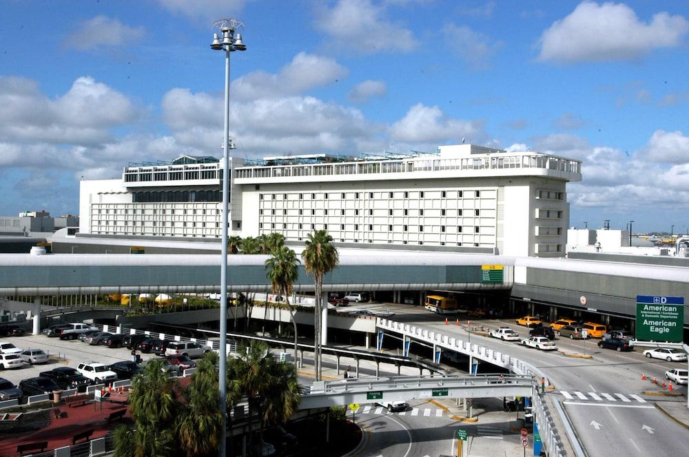 Miami International Airport Hotel Exteriör bild